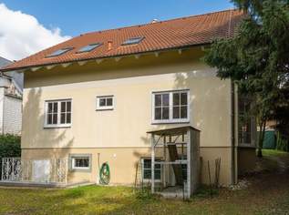 Einladendes Haus im Grünen! Großer Grund, Südterrasse, Keller und Doppelgarage, 680000 €, Immobilien-Häuser in 3012 Gemeinde Wolfsgraben