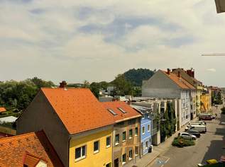 Sanierungsbedürftige 2-Zimmer-Wohnung mit Balkon in Graz-Lend, 139000 €, Immobilien-Wohnungen in 8020 