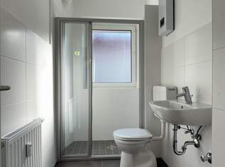 L(i)ebenswerter Neustart in Steyr Münichholz: stilvoll sanierte Wohnung mit ebenerdiger Dusche, hochwertigen Böden und großzügiger Raumaufteilung – perfekt für Zwei!, 491.91 €, Immobilien-Wohnungen in 4400 Steyr L(i)ebenswerter Neustart in Steyr Münichholz: stilvoll sanierte Wohnung mit ebenerdiger Dusche, hochwertigen Böden und großzügiger Raumaufteilung – perfekt für Zwei!, 491.91 €, Immobilien-Wohnungen in 4400 Steyr