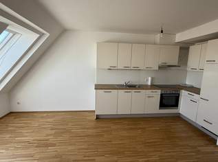 2-Zimmer DG-Traum! Anfragen nur per Mail - keine Anrufe! OpenHouse am 11.5. 14:00-14:20 Uhr, 649 €, Immobilien-Wohnungen in 1180 Währing