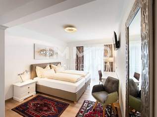 FAMILIENRESIDENZ FÜR GROSSFAMILIEN AUD DEM IN-U. AUSLAND MIT GASTROBETRIEB DIREKT AM HAUPTPLATZ, 699000 €, Immobilien-Häuser in 8800 Unzmarkt