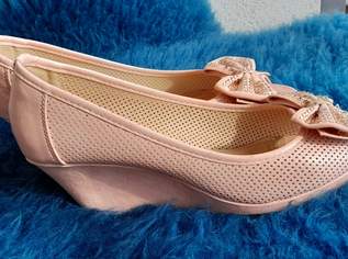 1 mal getragene Pumps in Größe 40 von Super Mode, 12 €, Kleidung & Schmuck-Damenkleidung in 6600 Marktgemeinde Reutte