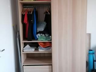 Schlafzimmerschrank (IKEA)