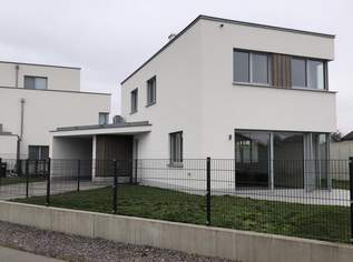 MODERNES WOHNEN AM FÖHRENSEE IN TRASDORF INMITTEN DER NATUR AN FELDER DER REGION ANGRENZEND, 1600 €, Immobilien-Häuser in 3452 Trasdorf