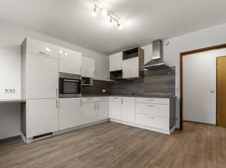 Großzügige Eigentumswohnung mit Balkon in Ferlach, 225000 €, Immobilien-Wohnungen in 9170 Ferlach