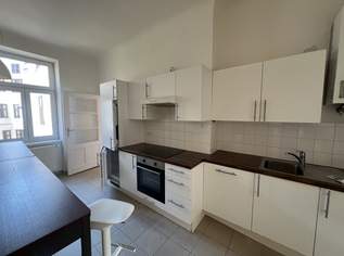 STUDENTEN AUFGEPASST! Zentral begehbare 6 Zimmer Wohnung mit Klopfbalkon! mit guter Anbindung in die City!, 2007 €, Immobilien-Wohnungen in 1110 Simmering