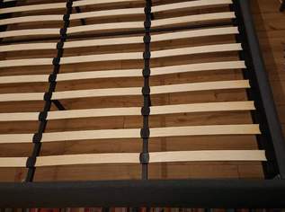 Bett günstig abzugeben