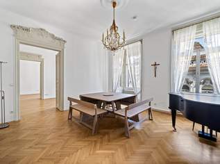 Wohnen wie im alten Wien! Traumhafte klassische Altbauwohnung mit Rohdachboden Nähe Schönbrunn und U 4, 949000 €, Immobilien-Wohnungen in 1140 Penzing