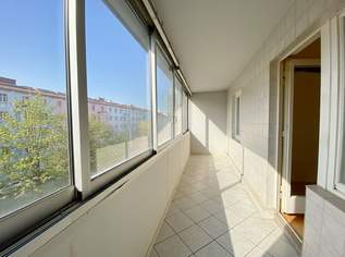 3 ZIMMER Wohnung mit LOGGIA zu SANIEREN!, 189000 €, Immobilien-Wohnungen in 1110 Simmering 3 ZIMMER Wohnung mit LOGGIA zu SANIEREN!, 189000 €, Immobilien-Wohnungen in 1110 Simmering