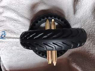 E--SCOOTER REIFEN !!, 9.99 €, Auto & Fahrrad-Teile & Zubehör in 1200 Brigittenau