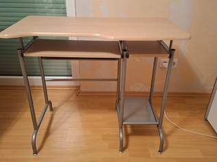 Komputertisch, 15 €, Haus, Bau, Garten-Möbel & Sanitär in 1220 Donaustadt Komputertisch, 15 €, Haus, Bau, Garten-Möbel & Sanitär in 1220 Donaustadt