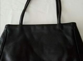 Damen handtasche keine marke , 14 €, Marktplatz-Sammlungen & Haushaltsauflösungen in 5600 Sankt Johann im Pongau