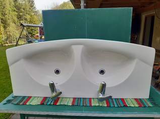 Badezimmer Einrichtung, 250 €, Haus, Bau, Garten-Möbel & Sanitär in 6306 Gemeinde Söll