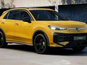 T-Roc R-Line eTSI DSG ''HEADUP+PANO+20''+HarmanK.'', 45550 €, Auto & Fahrrad-Autos in 6800 Gisingen