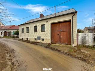 NEUER PREIS! Ländliches Bauernhaus, 135000 €, Immobilien-Häuser in 2215 Raggendorf