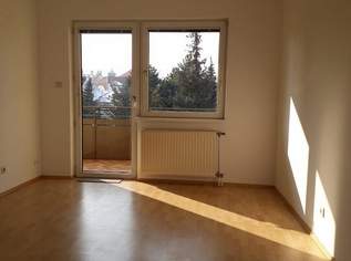 Charmante 4-Zimmer-Wohnung in Laxenburg mit Loggia & Garage um 279.000 €!, 279000 €, Immobilien-Wohnungen in 2361 Laxenburg Charmante 4-Zimmer-Wohnung in Laxenburg mit Loggia & Garage um 279.000 €!, 279000 €, Immobilien-Wohnungen in 2361 Laxenburg