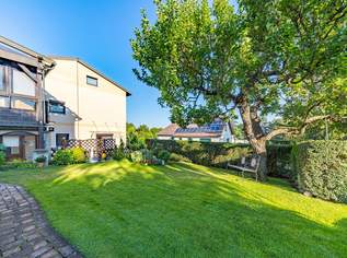 Großzügiges Wohnhaus mit Pool, Balkon, Garage, Wintergärten und Panoramablick!, 519900 €, Immobilien-Häuser in 2020 Hollabrunn