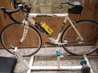 Carbon Rennrad  samt Walzentrener, 1500 €, Marktplatz-Sportgeräte & Zubehör in 1100 Favoriten
