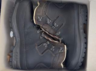Nagelneue Meindl Berg / Wanderschuhe, 180 €, Marktplatz-Sportgeräte & Zubehör in 2103 Langenzersdorf Nagelneue Meindl Berg / Wanderschuhe, 180 €, Marktplatz-Sportgeräte & Zubehör in 2103 Langenzersdorf