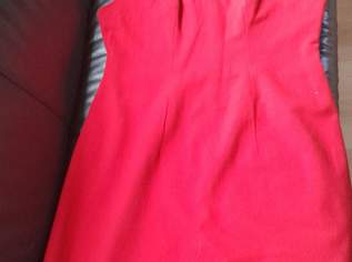 Vintage Kleidung Damenkleid rot Handarbeit, 35 €, Kleidung & Schmuck-Damenkleidung in 7472 Schandorf