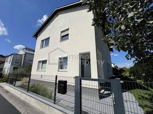 Schnell zuschlagen! Zweifamilienhaus in Enns mit Pool, 689000 €, Immobilien-Häuser in 4470 Enns