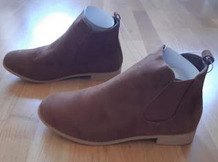 Stylishe Stiefel Schuhe Chelsea Boots Brave Soul braun Größe 42 NEU + Etikett + Originalverpackung Stylishe Stiefel Schuhe Chelsea Boots Brave Soul braun Größe 42 NEU + Etikett + Originalverpackung