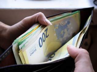Seriös Geld leihen von privat: Zins 3% p.a., 10 €, Kindersachen-Sport in 8020 Gösting