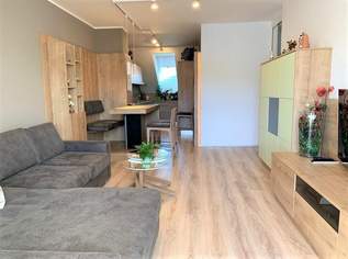Linz/Urfahr: Chices DACHGESCHOSS - APARTMENT in St.Magdalena inkl. PKW-Stellplatz, 930.81 €, Immobilien-Wohnungen in Oberösterreich