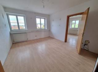 Lichtdurchflutetes Bürogebäude – ideal für Praxis oder Kanzlei, 1295 €, Immobilien-Gewerbeobjekte in 5201 Seekirchen am Wallersee