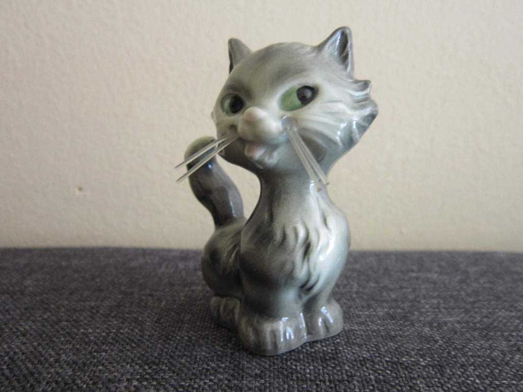 Goebel Porzellan Katze - grüne Augen - Figur