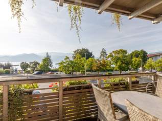 Wohnen am Landungsplatz – Seeblick, Pool, Lift direkt in die Wohnung & Bootsnutzung, 1445 €, Immobilien-Wohnungen in 4864 Attersee