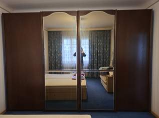 Vollholz Kasten 350 x 246cm top Zustand , 99 €, Haus, Bau, Garten-Möbel & Sanitär in 1120 Meidling