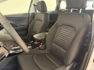 i30 GO 1.5 DPI 71kW (97PS) Radio, DAB, Andr..., 24304 €, Auto & Fahrrad-Autos in 6844 Gemeinde Altach