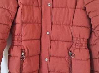 Winterjacke Only , 25 €, Kleidung & Schmuck-Damenkleidung in 2435 Gemeinde Ebergassing