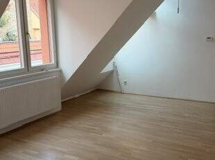 Miete mit Kaufoption: Rarität im Biedermeierhaus: Wohnen in einem wunderbar renovierten und denkmalgeschützten Kleinod, 1947.55 €, Immobilien-Wohnungen in 1090 Alsergrund Miete mit Kaufoption: Rarität im Biedermeierhaus: Wohnen in einem wunderbar renovierten und denkmalgeschützten Kleinod, 1947.55 €, Immobilien-Wohnungen in 1090 Alsergrund