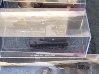 115 Stück Sammelobjekte Panzer und dazugehörige Fahrzeuge Maßstab 1:72, 1150 €, Marktplatz-Sammlungen & Haushaltsauflösungen in 1160 Ottakring