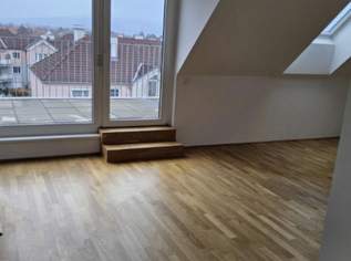 Loftartige DG-TERRASSENWOHNUNG mit 30,71m² Terrasse nahe Akademiepark, 895 €, Immobilien-Wohnungen in Niederösterreich