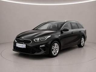 cee'd Sportswagon ceed SW 1,4 TGDI ISG Silber, 13990 €, Auto & Fahrrad-Autos in 4020 Bulgariplatz