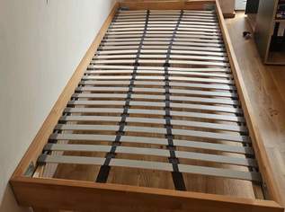 Massivholz Bett 90200 cm inkl. Lattenrost, 60 €, Haus, Bau, Garten-Möbel & Sanitär in 2042 Gemeinde Guntersdorf Massivholz Bett 90200 cm inkl. Lattenrost, 60 €, Haus, Bau, Garten-Möbel & Sanitär in 2042 Gemeinde Guntersdorf