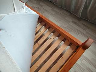 Bett in Kiefer, Vollholz vom Tischler 200cm x 200cm Bett in Kiefer, Vollholz vom Tischler 200cm x 200cm