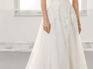 Hochzeitskleid und Abendmode günstig ab zu geben, 225 €, Kleidung & Schmuck-Damenkleidung in 1050 Margareten