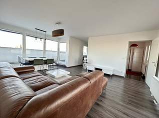 Einzigartige Dachgeschosswohnung mit Traum-Ausblick auf den Kahlenberg!, 1750 €, Immobilien-Wohnungen in 1110 Simmering