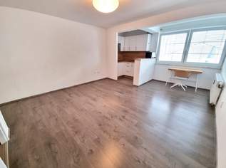 Schöne Garçonnière mit Einbauküche und Parkplatz in Salzburg-Parsch, 750 €, Immobilien-Wohnungen in 5020 Salzburg Schöne Garçonnière mit Einbauküche und Parkplatz in Salzburg-Parsch, 750 €, Immobilien-Wohnungen in 5020 Salzburg