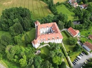 Märchenhaft wohnen im Schloss Herberstorf: 3-Zimmer-Wohnung mit neu ausgestatteter, separater Küche, 1049.58 €, Immobilien-Wohnungen in 8412 Allerheiligen bei Wildon