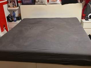 Boxspringbett , 200 €, Haus, Bau, Garten-Möbel & Sanitär in 4553 Schlierbach