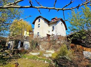 Solides Ein-/Zweifamilienhaus mit Ausbau- und Gestaltungspotenzial - Traumaussicht garantiert, 398500 €, Immobilien-Häuser in 2560 Berndorf