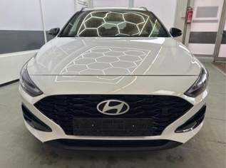 i30 Kombi PREMIUM SHZ NAVI KLIMAAUTOMATIK ALU..., 29106 €, Auto & Fahrrad-Autos in 6844 Gemeinde Altach i30 Kombi PREMIUM SHZ NAVI KLIMAAUTOMATIK ALU..., 29106 €, Auto & Fahrrad-Autos in 6844 Gemeinde Altach