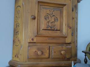 Voglauer anno 1600 Eckschränkchen zum Hängen, 200 €, Haus, Bau, Garten-Möbel & Sanitär in 2410 Gemeinde Hainburg an der Donau Voglauer anno 1600 Eckschränkchen zum Hängen, 200 €, Haus, Bau, Garten-Möbel & Sanitär in 2410 Gemeinde Hainburg an der Donau