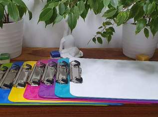 LEITZ WOW A4-Klemmbrett-Set: 8 Farben, 60 €, Kindersachen-Schulsachen in 1020 Leopoldstadt