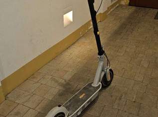 NINEBOT MAX G30LE II E-SCOOTER - TOP ZUSTAND - 40km Reichweite! NINEBOT MAX G30LE II E-SCOOTER - TOP ZUSTAND - 40km Reichweite!